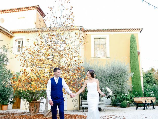 Le mariage de James et Victoria à Châteauneuf-de-Gadagne, Vaucluse 21