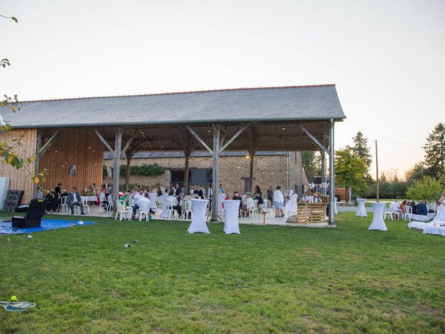 Le mariage de Cédric et Marie à Saint-Erblon, Ille et Vilaine 33