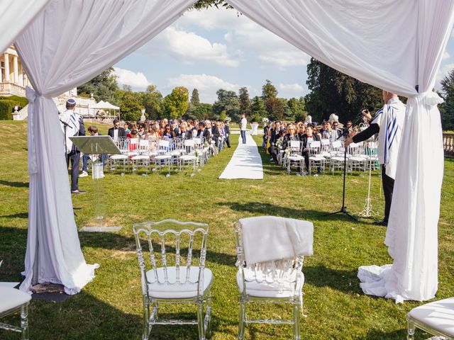 Le mariage de Rémy et Zoë à Ferrières-en-Brie, Seine-et-Marne 10