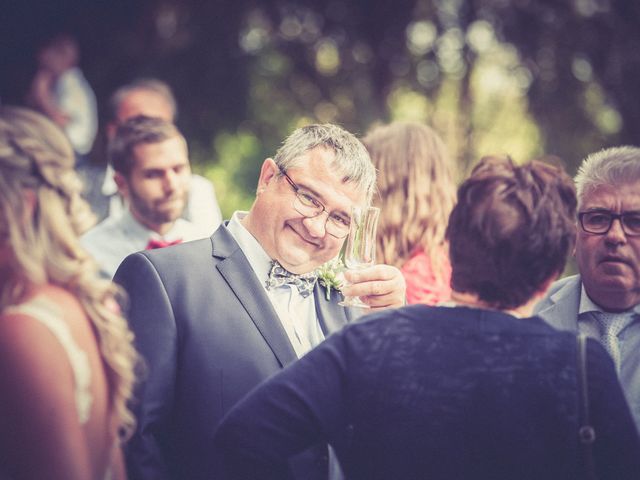 Le mariage de Vincent et Jessica à Grambois, Vaucluse 22