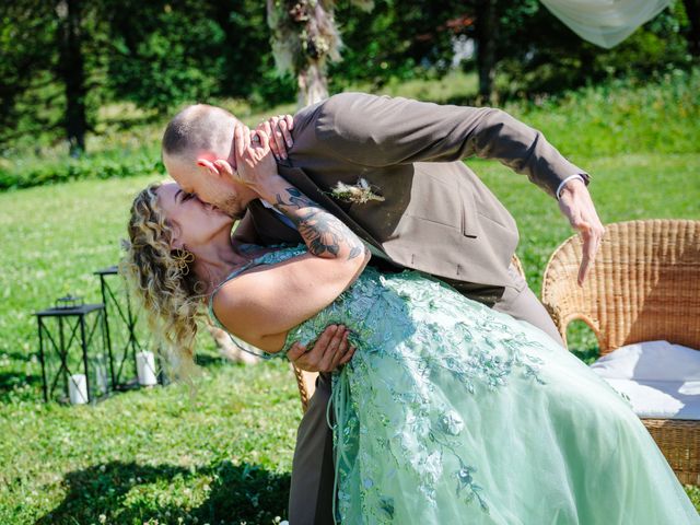 Le mariage de Manuel et Morgane à Le Haut-Bréda, Isère 71
