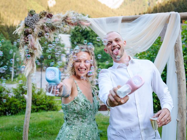 Le mariage de Manuel et Morgane à Le Haut-Bréda, Isère 81