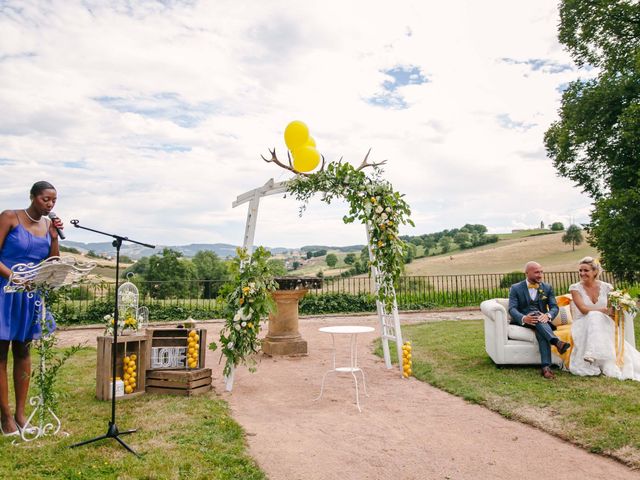 Le mariage de Julien et Patricia à Saint-Laurent-de-Chamousset, Rhône 20