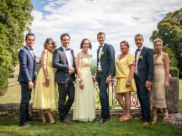 Le mariage de Julien et Patricia à Saint-Laurent-de-Chamousset, Rhône 38