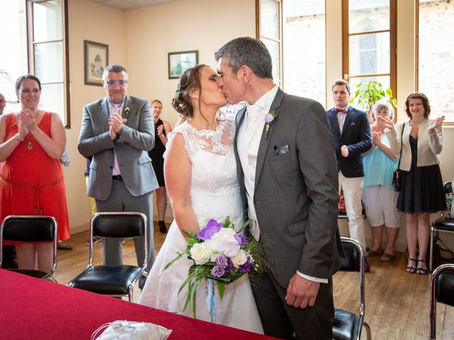 Le mariage de Loïc et Stéphanie à Saint-Salvadour, Corrèze 20