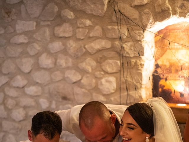 Le mariage de Bryan et Fetiye à Épernay, Marne 17