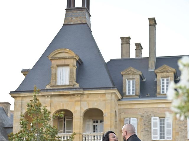 Le mariage de Romain  et Sarah  à Excideuil, Dordogne 13