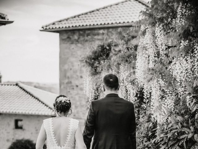 Le mariage de Damien et Mathilde à Chambost-Allières, Rhône 35