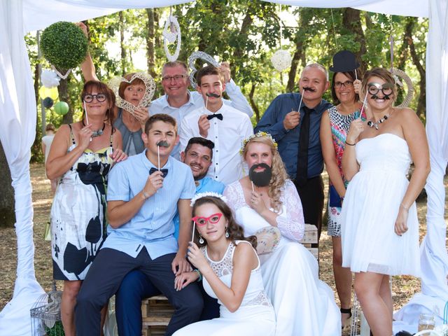 Le mariage de Vincent et Cloé à Dunes, Tarn-et-Garonne 12