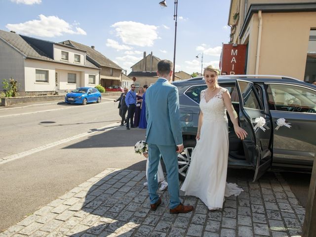 Le mariage de Joeffrey et Julie à Boust, Moselle 12