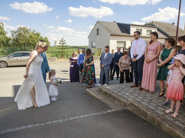 Le mariage de Joeffrey et Julie à Boust, Moselle 14