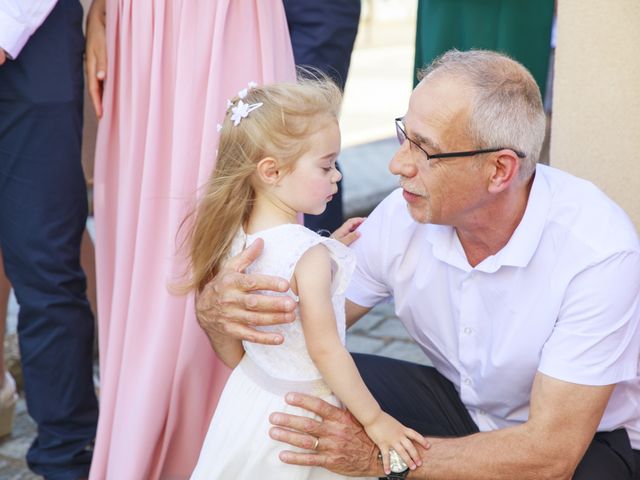 Le mariage de Joeffrey et Julie à Boust, Moselle 15