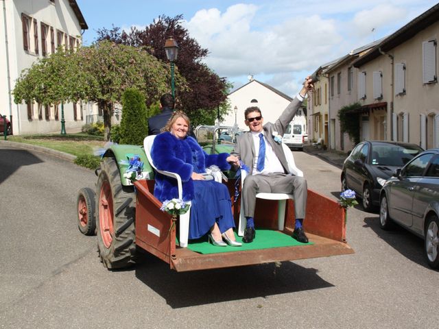 Le mariage de Jean Noël et Marie Christine à Boulay-Moselle, Moselle 9