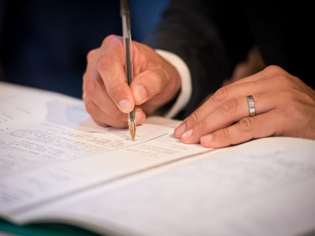 Le mariage de Pierre et Flavie à Châteauneuf-sur-Isère, Drôme 12