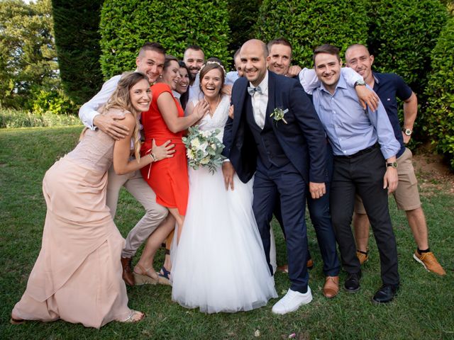 Le mariage de Pierre et Flavie à Châteauneuf-sur-Isère, Drôme 18