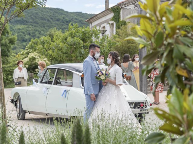 Le mariage de Jonathan et Elodie à Lyas, Ardèche 1