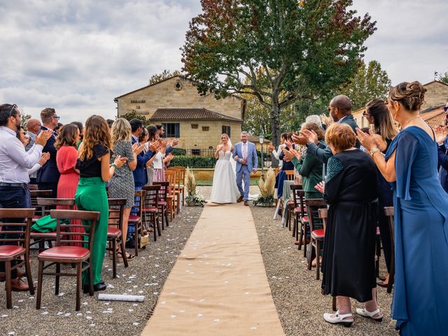 Le mariage de Seb et Marina à Cubzac-les-Ponts, Gironde 18