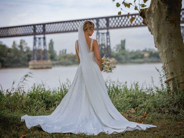 Le mariage de Seb et Marina à Cubzac-les-Ponts, Gironde 31