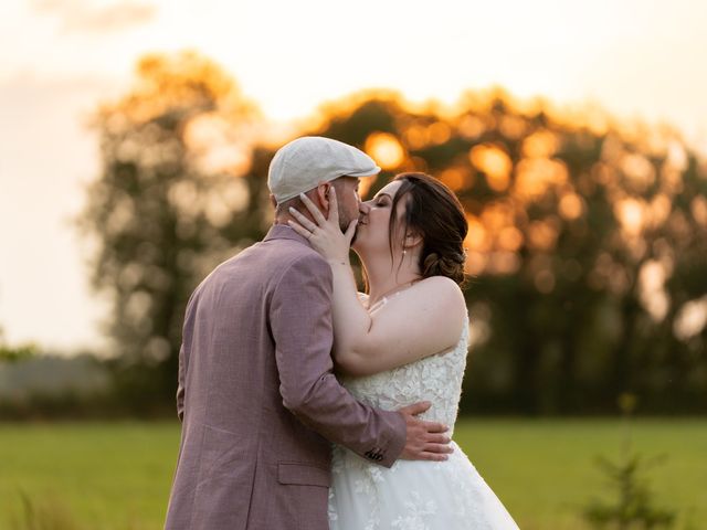 Le mariage de Alicia et Corentin à Saint-Julien-Gaulène, Tarn 4