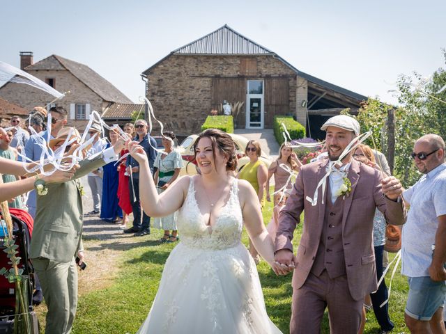 Le mariage de Alicia et Corentin à Saint-Julien-Gaulène, Tarn 11