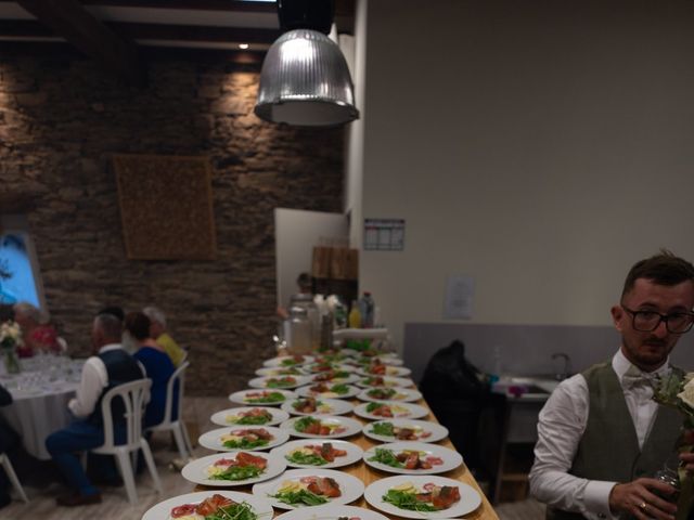 Le mariage de Alicia et Corentin à Saint-Julien-Gaulène, Tarn 15