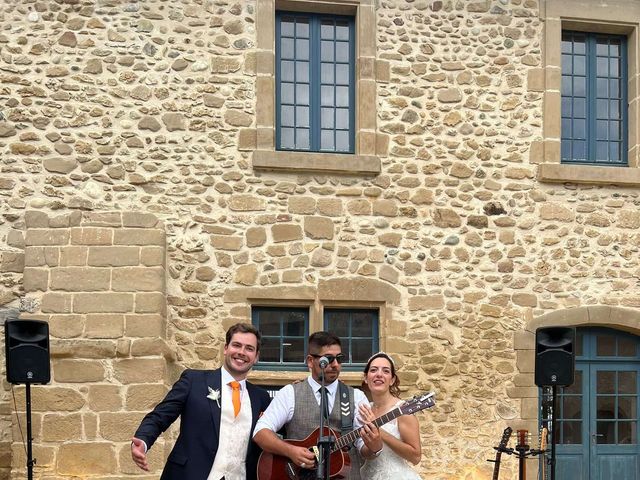 Le mariage de Raphaël et Estelle à Beauregard-Baret, Drôme 1