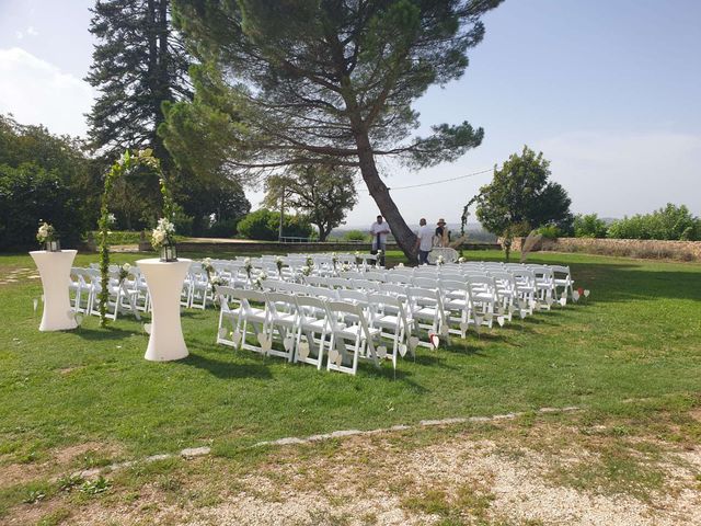 Le mariage de Raphaël et Estelle à Beauregard-Baret, Drôme 9