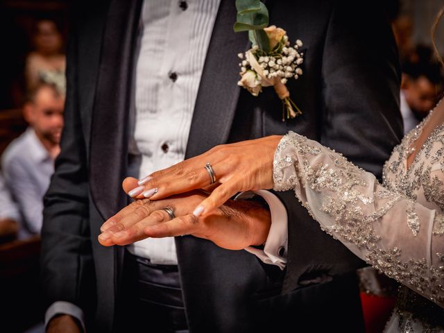 Le mariage de Redouane et Vanessa à Sainte-Marie-de-Ré, Charente Maritime 19