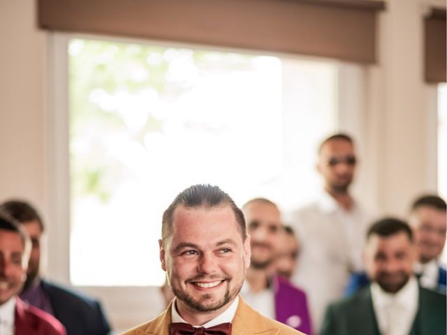 Le mariage de Christopher et Céline à Marey-lès-Fussey, Côte d'Or 13