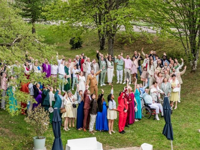 Le mariage de Christopher et Céline à Marey-lès-Fussey, Côte d'Or 27