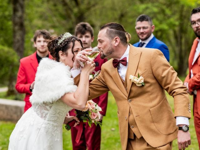 Le mariage de Christopher et Céline à Marey-lès-Fussey, Côte d'Or 34