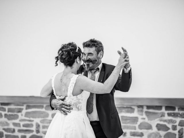 Le mariage de Christopher et Céline à Marey-lès-Fussey, Côte d'Or 45