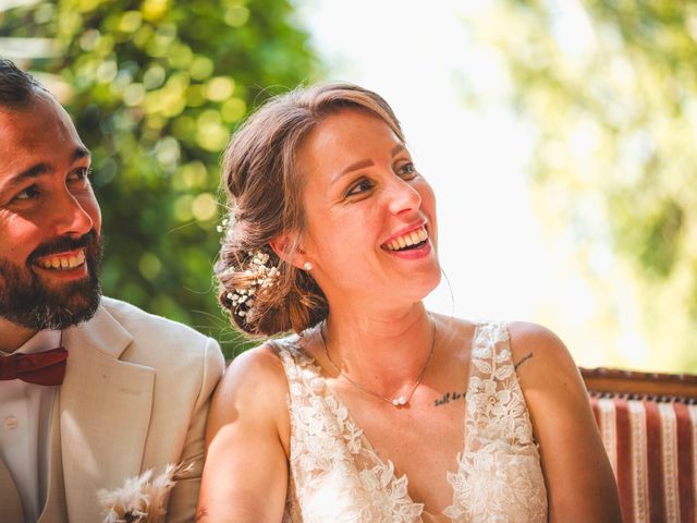 Le mariage de Robin et Camille à Saint-Porchaire, Charente Maritime 6