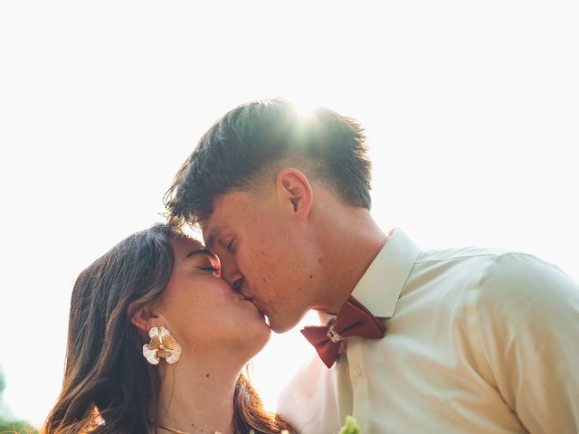 Le mariage de Robin et Camille à Saint-Porchaire, Charente Maritime 33