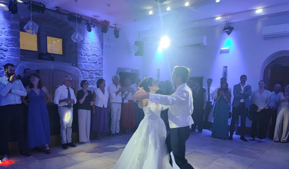 Le mariage de Raphaël et Estelle à Beauregard-Baret, Drôme