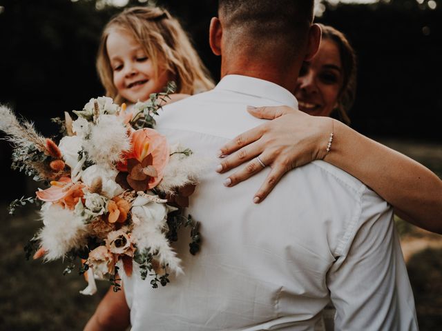 Le mariage de Anthony et Melanie à Puygaillard-de-Quercy, Tarn-et-Garonne 33