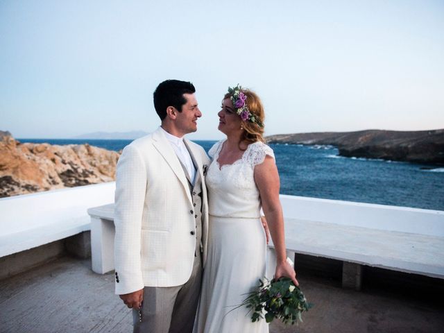 Le mariage de Athina et Manos à Paris, Paris 20