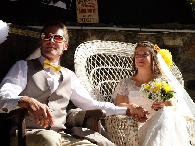 Le mariage de Laurent et Emmanuelle à Alos, Ariège 19