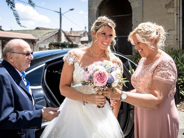 Le mariage de Maxime et Alexandra à Villars-les-Dombes, Ain 12