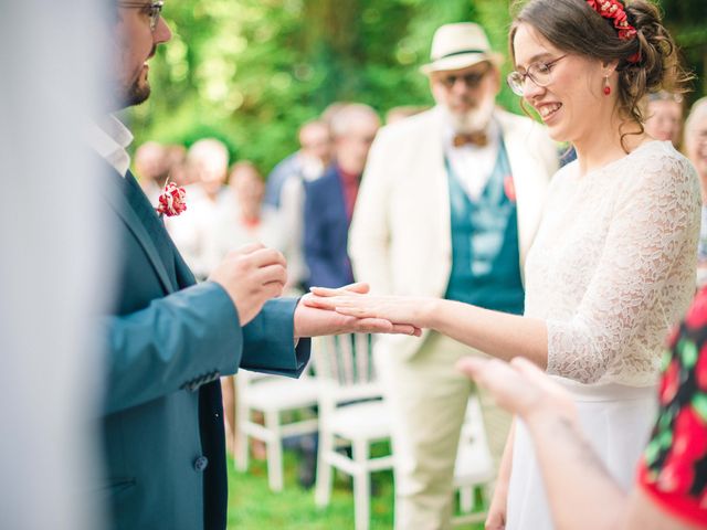 Le mariage de Valérian et Laureline à Geneuille, Doubs 1