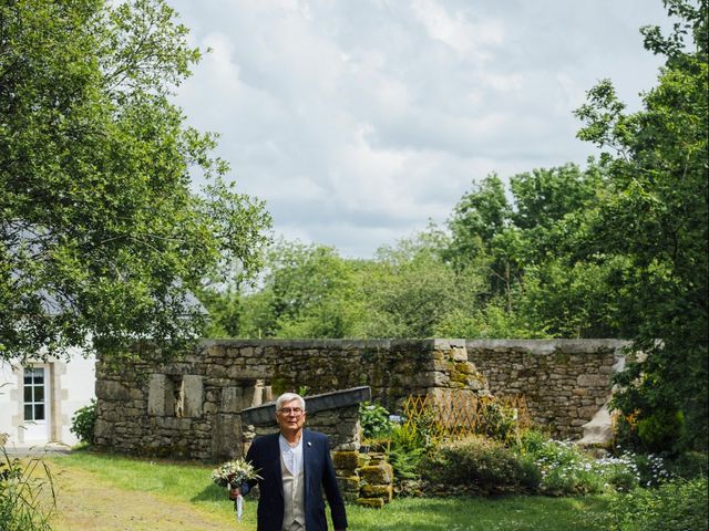 Le mariage de Anna et Guillaume à Cléden-Poher, Finistère 37