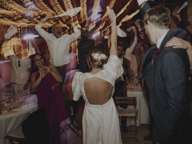 Le mariage de Clément et Morgane à Rochefort-du-Gard, Gard 89
