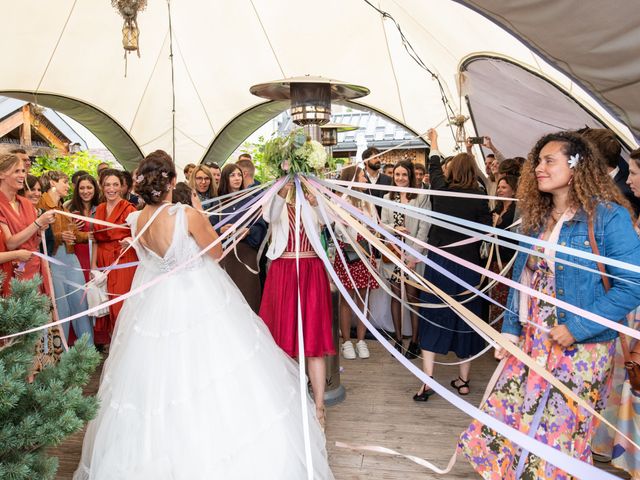 Le mariage de Benjamin et Fanny à Lamoura, Jura 9