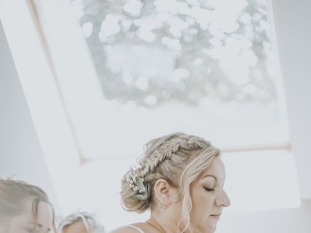 Le mariage de Emmanuel et Amandine à Artres, Nord 47