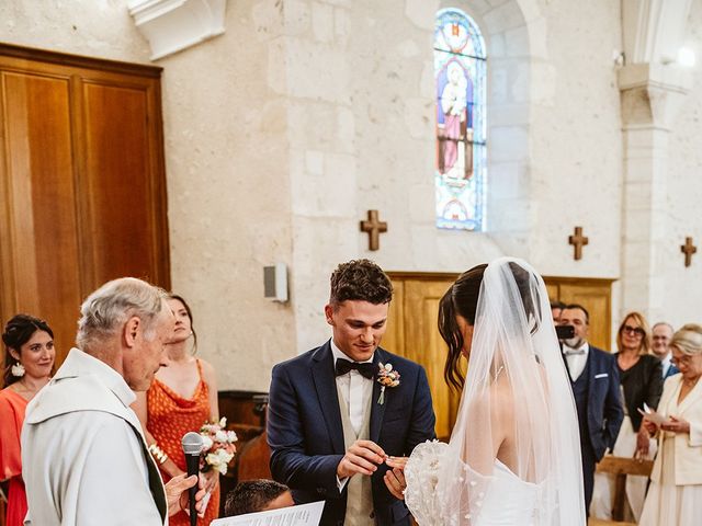 Le mariage de Victor et Romane à Saint-Cyr-du-Gault, Loir-et-Cher 34