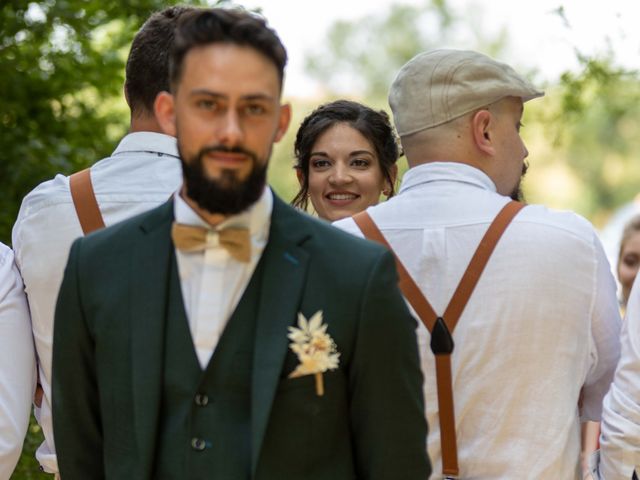 Le mariage de Antoine et Angélique à Saint-Julien-l&apos;Ars, Vienne 12