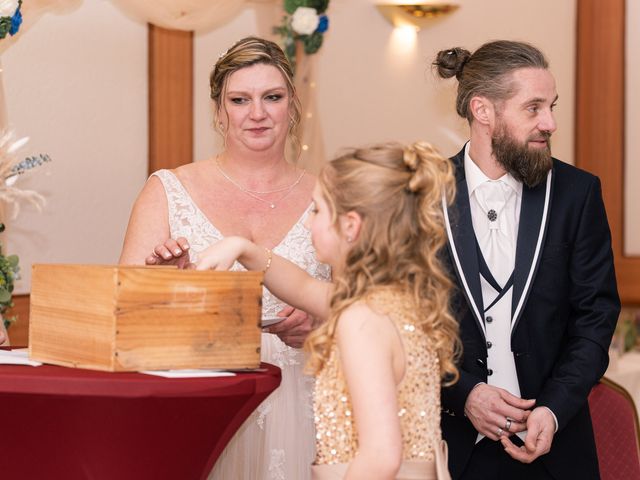 Le mariage de Sabrina et Dimitri à Provin, Nord 38