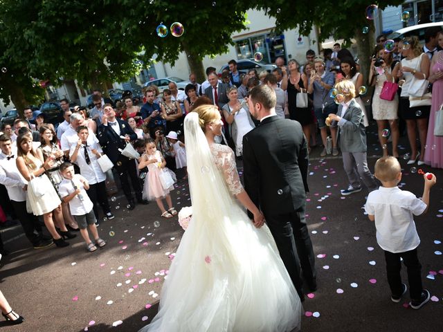 Le mariage de Gael et Lucile à Trouhans, Côte d&apos;Or 25