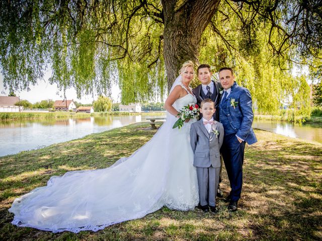 Le mariage de Mickael et Emilie à Guignicourt, Aisne 6