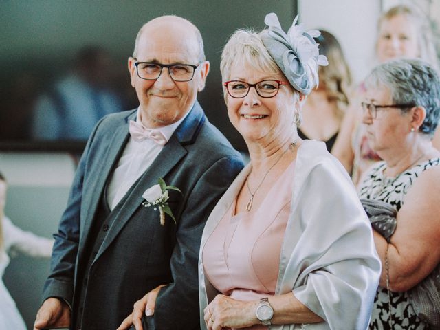 Le mariage de Mickael et Emilie à Guignicourt, Aisne 15